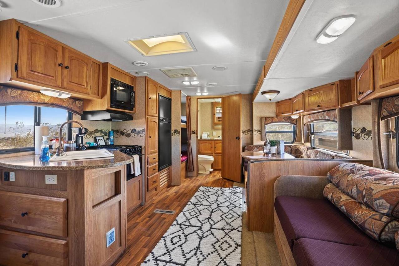 Jt Village Campground - Bunkhouse Joshua Tree Exterior foto